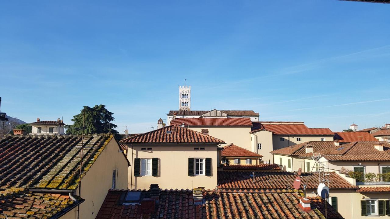 דירות לוקה La Terrazza Fra Le Torri מראה חיצוני תמונה